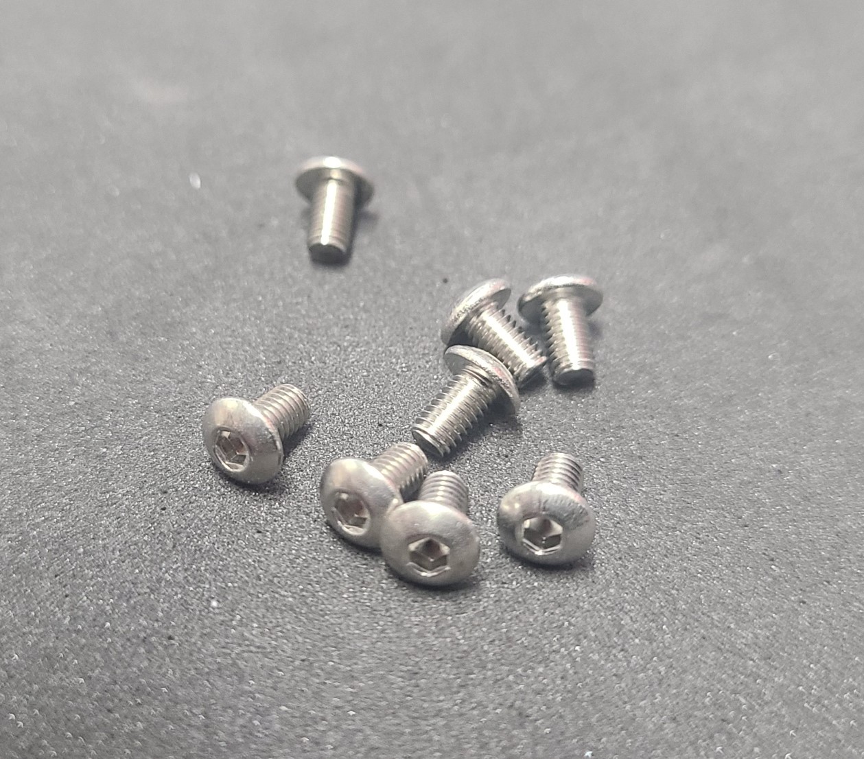 M3 x 5mm Button Head